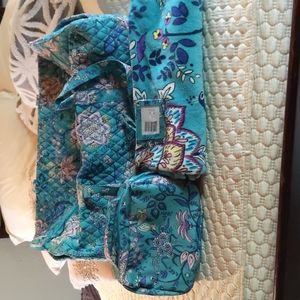 Vera Bradley 4 pieces Peacock Garden Travel set